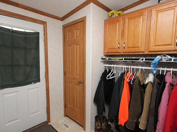 3rd image of 775 N Otter Ave