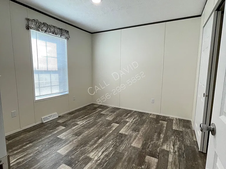291 N Virginia Ave #31 — Photo 8