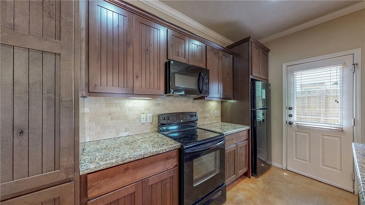 1 bed, 1.0 bath, 1779 sqft, $500 — Photo 4