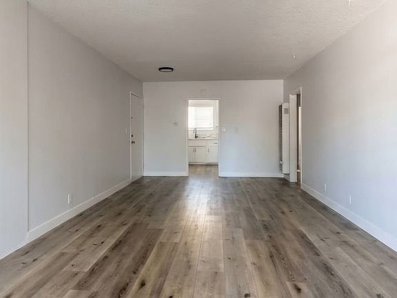 2nd image of 3874 Potomac Ave #11B