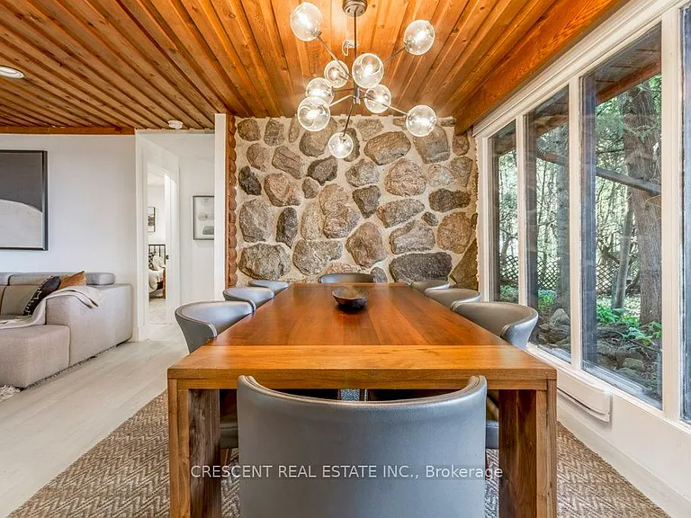 37 Georgian Manor Dr — Photo 15