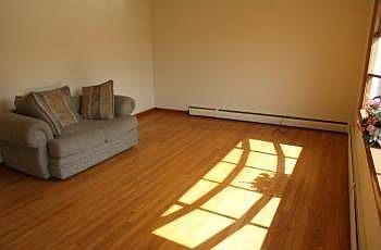 4th image of 2 Eastwood Dr
