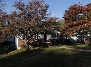 196 Victoria St, Elkin, NC 28621