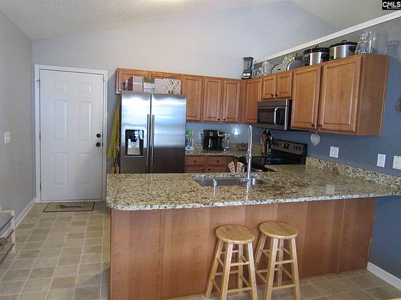 5th image of 108 Whixley Ln