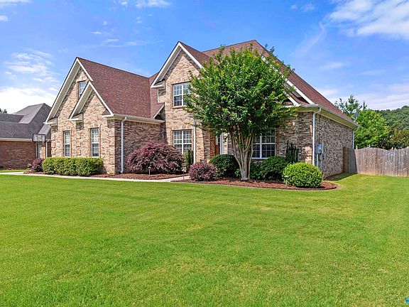 2nd image of 6802 Cove Meadow Dr SE