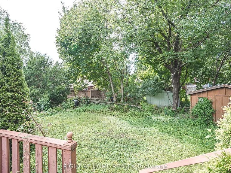 695 Glen Forrest Blvd #UPPER — Photo 21