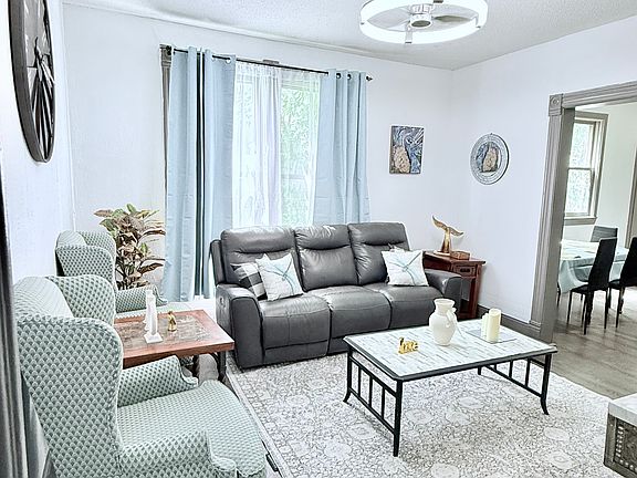 2nd image of 3310 Chicago Ave APT 1