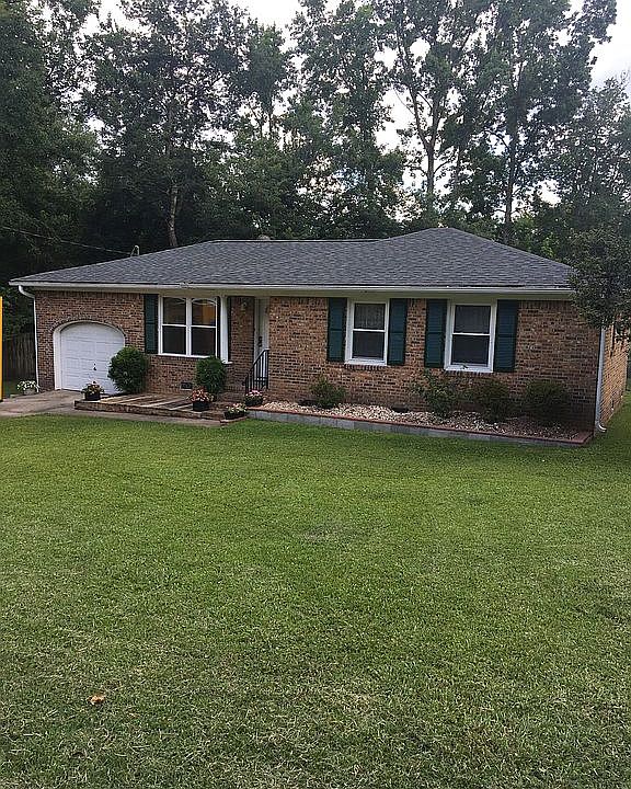1st image of 204 Birch Ln