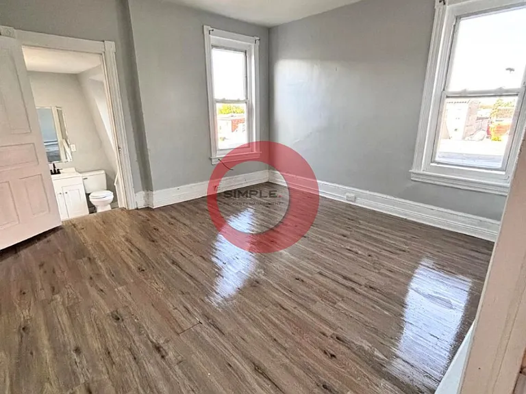 914 Franklin St #3F — Photo 3
