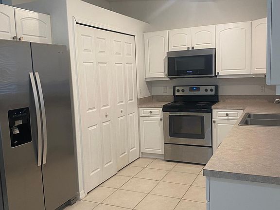 5th image of 1021 Myrtle Ave