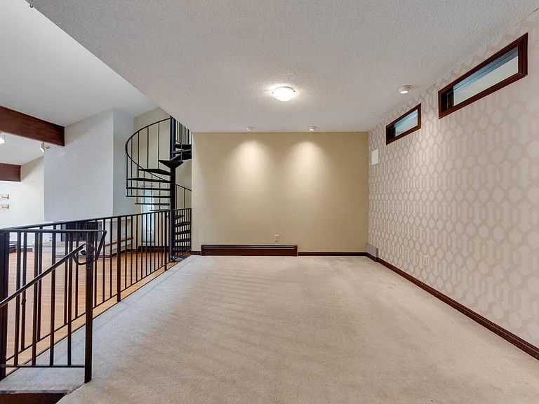 5191 Chetwynd Ave — Photo 11