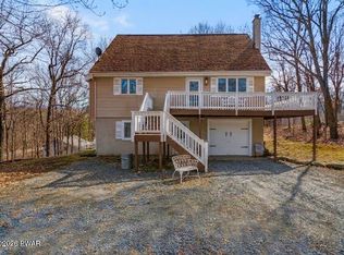 129 Remuda Dr, Lords Valley, PA 18428