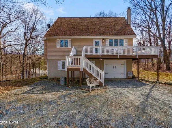 129 Remuda Dr, Lords Valley, PA 18428