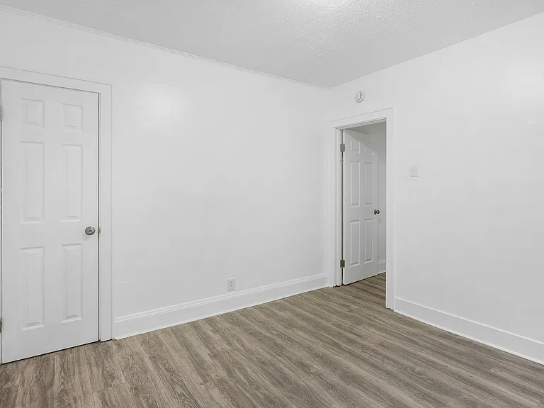 13500 3rd Ave #A — Photo 9