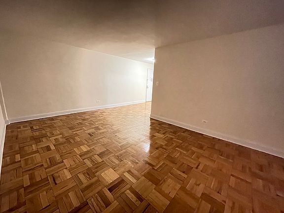 5th image of 41-10 Bowne St #X