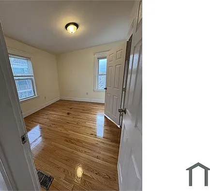40 Draper St — Photo 3