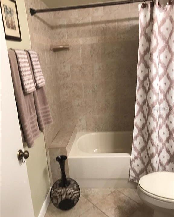 2nd image of 1109 Pine Ridge Cir W APT D1