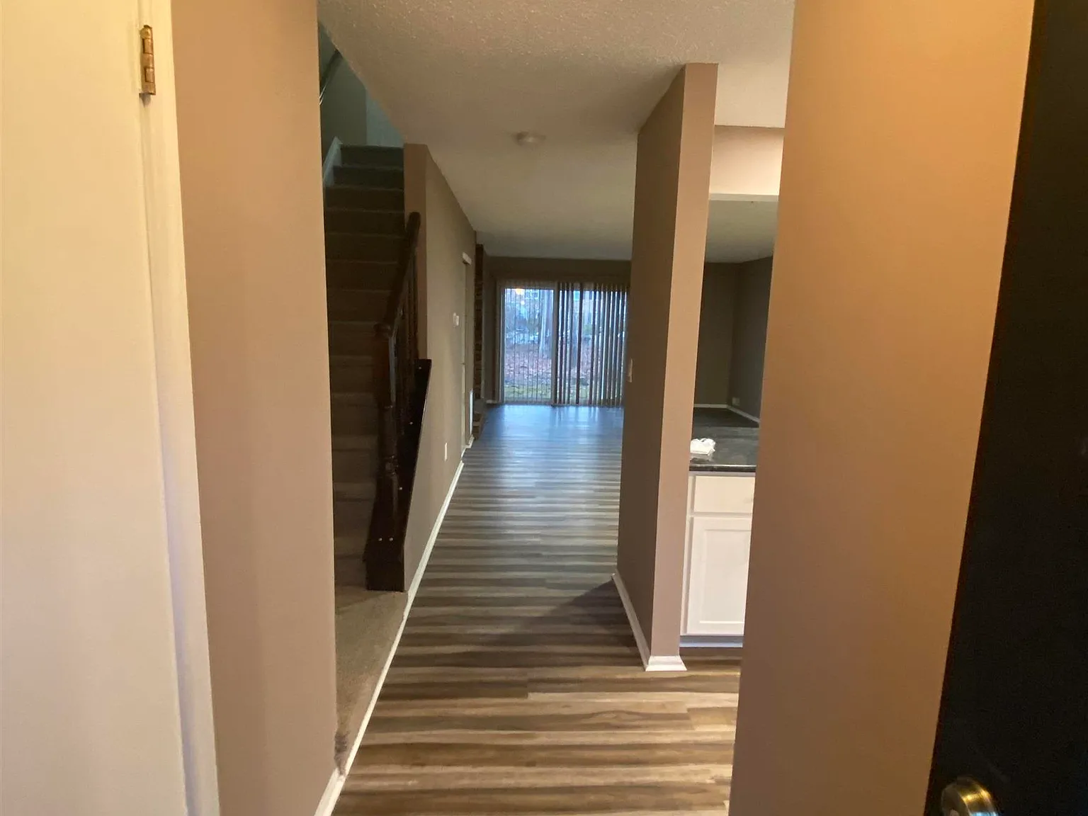 2 bed, 2.5 bath, $2,200 — Photo 2