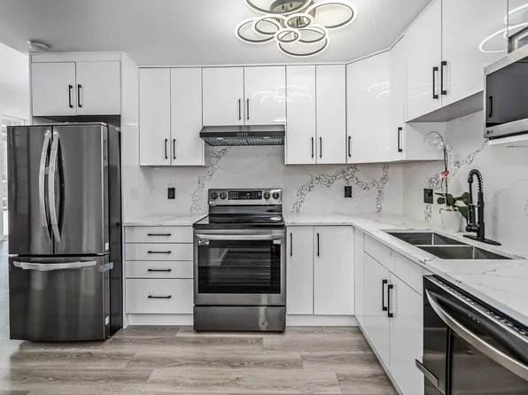 6133 Buswell St #804, Richmond, BC V6Y 2E9