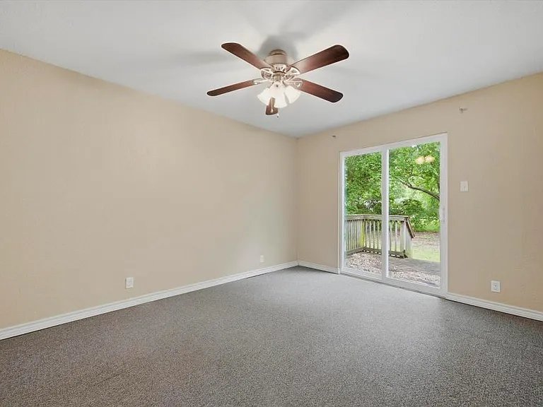 1810 N Alexander St — Photo 12