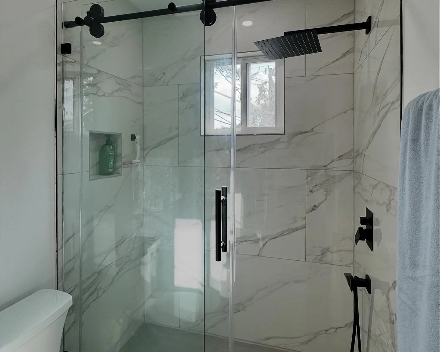 1 bed, 725 sqft, $1,295 — Photo 3