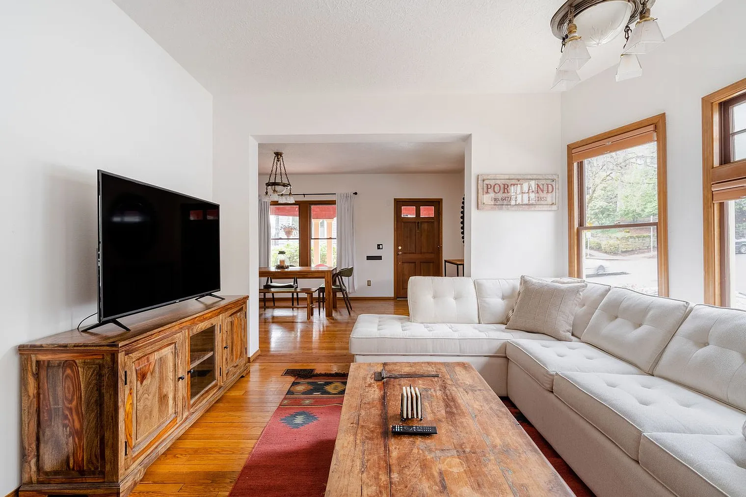 4 bed, 2.0 bath, 2497 sqft, $12,100 — Photo 1
