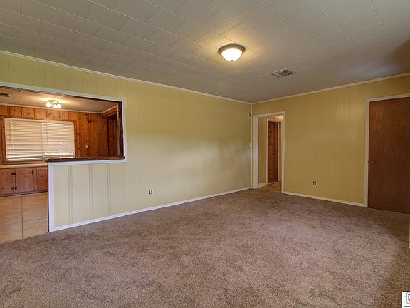 5th image of 1122 Camp Rd