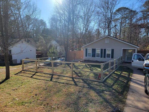 2690 Fairlane Dr