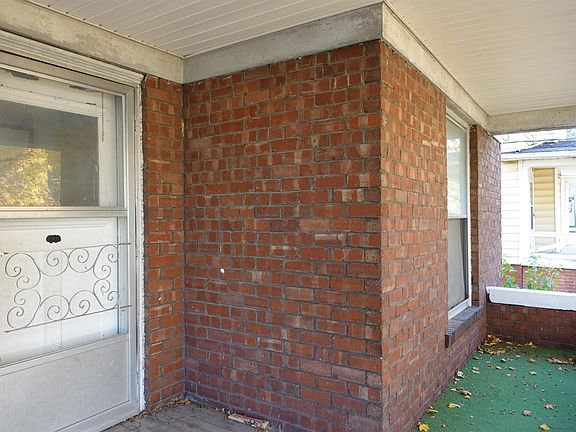 5th image of 569 N Cedar St