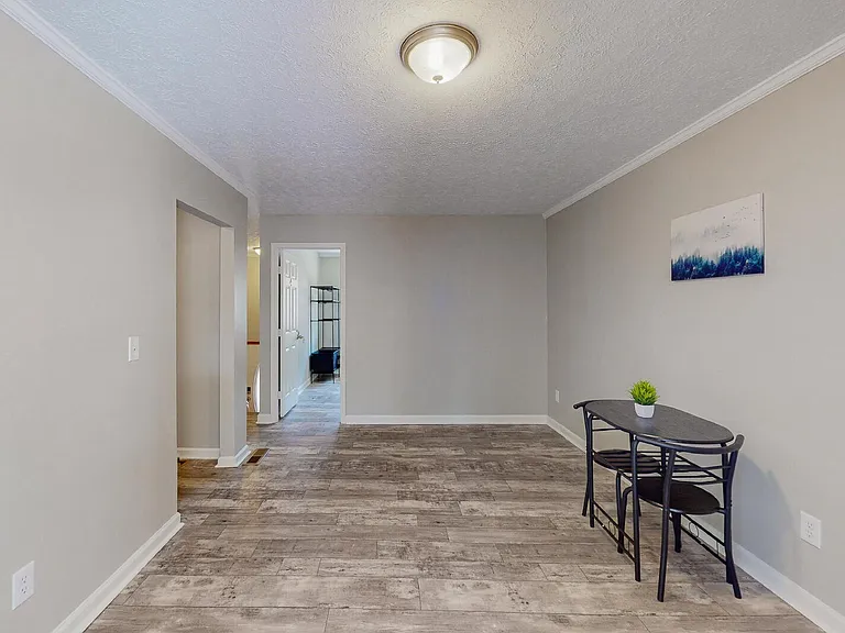 4335 Lincolndale Dr — Photo 27