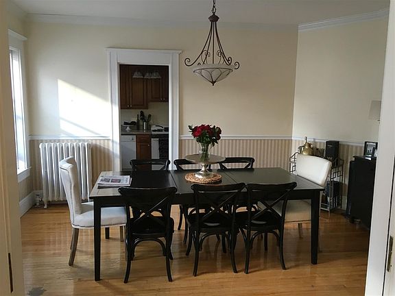 2nd image of 82 Prescott St #2