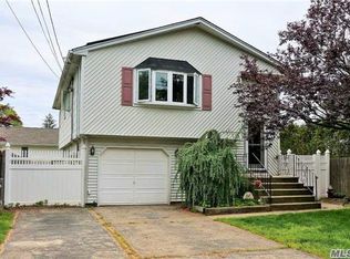 267 Donald Blvd, Holbrook, NY 11741