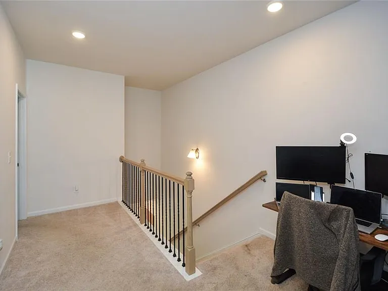 2610 Ravencliff Dr — Photo 17