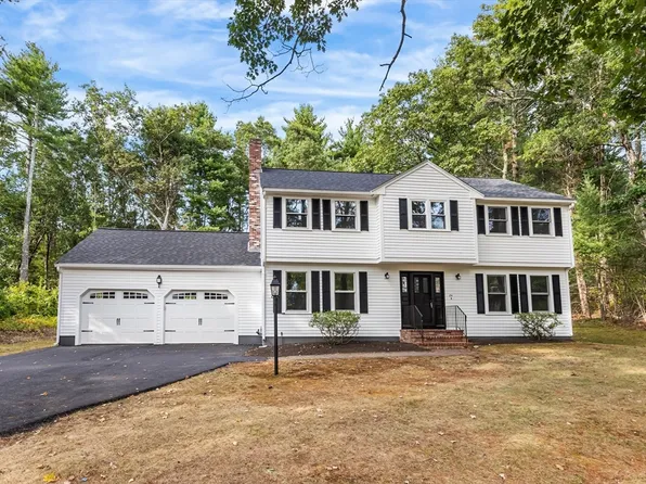 24 Pine Hill Dr, Walpole, MA 02081