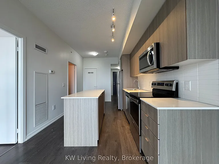 3237 Bayview Ave #705 — Photo 9