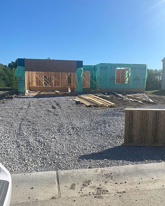 2nd image of 2025 E 110th Ln