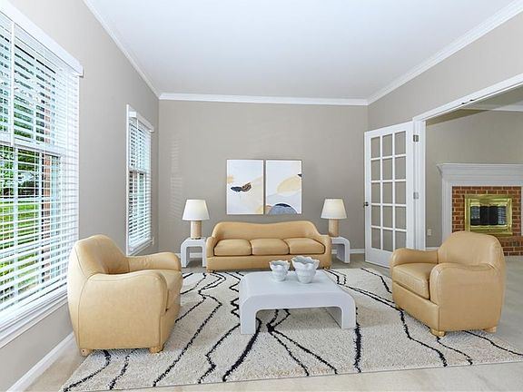 4th image of 2903 Latta Dr
