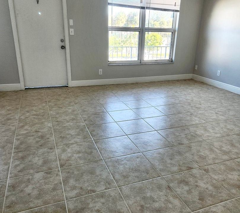1st image of 218 7th St #11708657