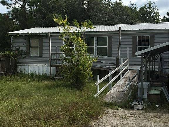 2nd image of 636 S Live Oak St