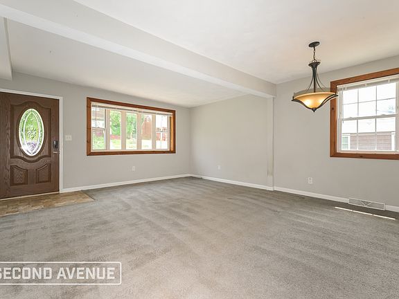 5th image of 431 Millers Ln