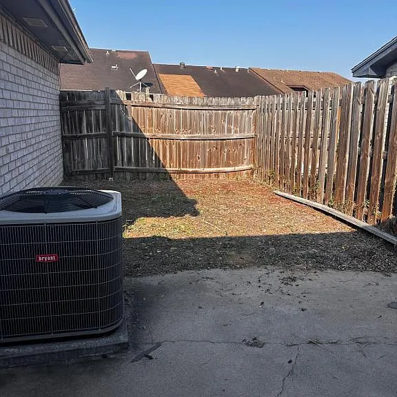 2704 Ashley Ct — Photo 12