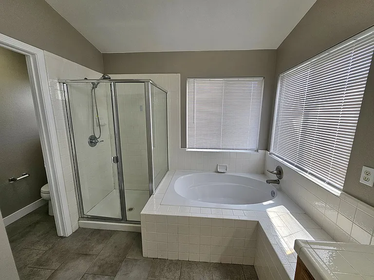 1836 Winding River Ct — Photo 38