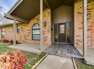 601 Willow Ridge Rd, Fort Worth, TX 76103