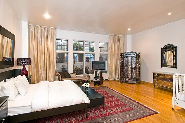 Rented by Corcoran | media 3