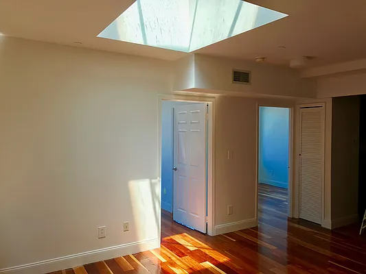 Rented by J Misrahi Realty Corp | media 15