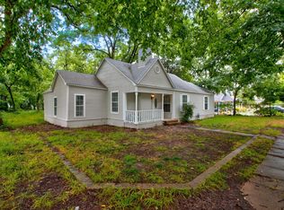 408 W Maple St, Whitewright, TX 75491