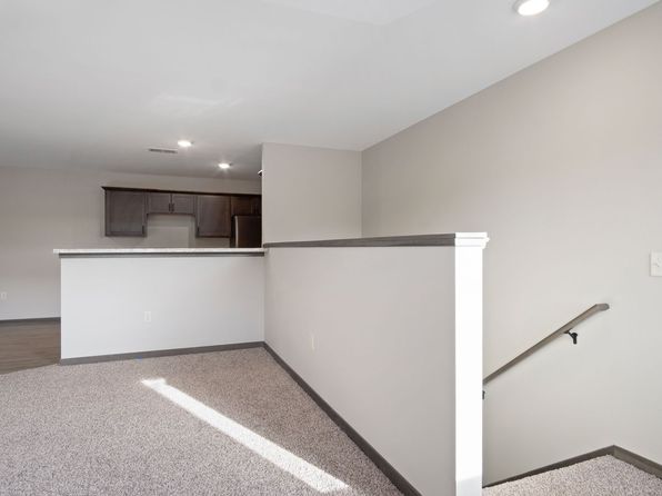 770 Peregrine Cir #7