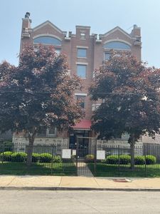 4227 S Champlain Ave APT 2N, Chicago, IL, 60653