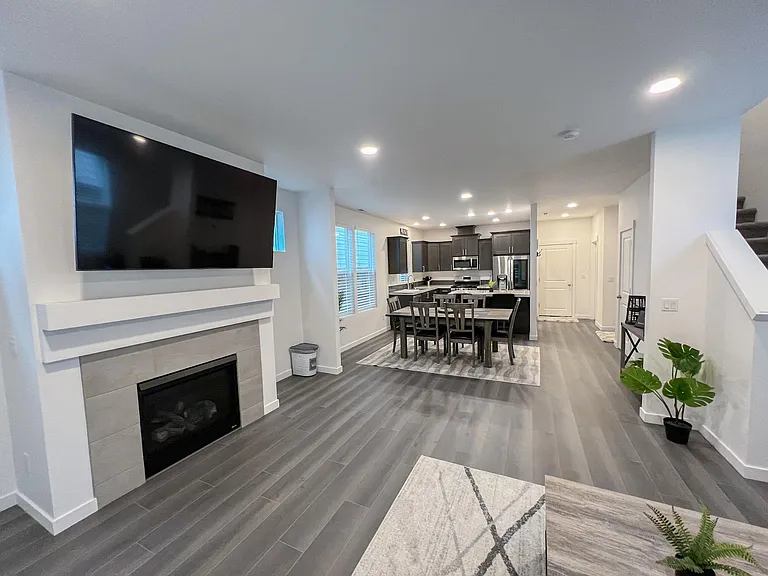 833 S 23rd Ave — Photo 17