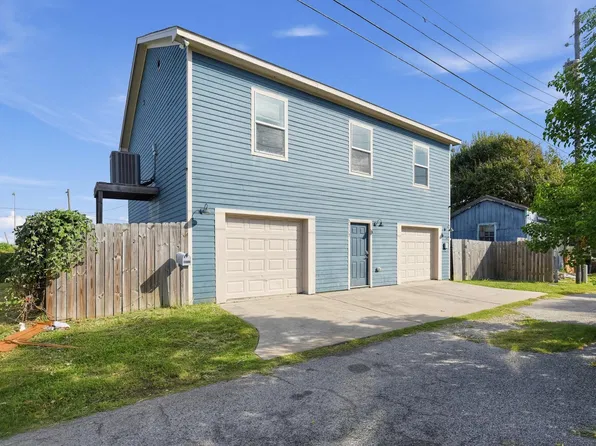 3717 Church St, Galveston, TX 77550
